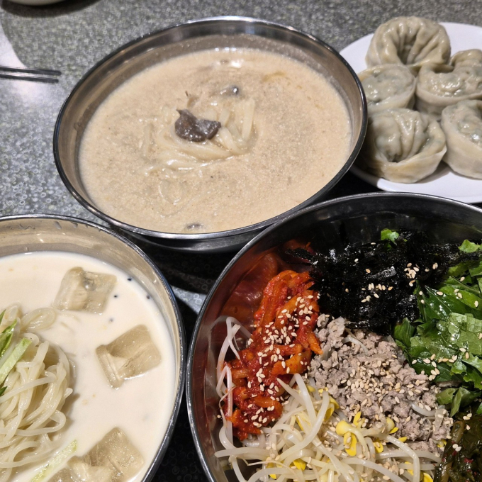 석촌칼국수보리밥 화성점